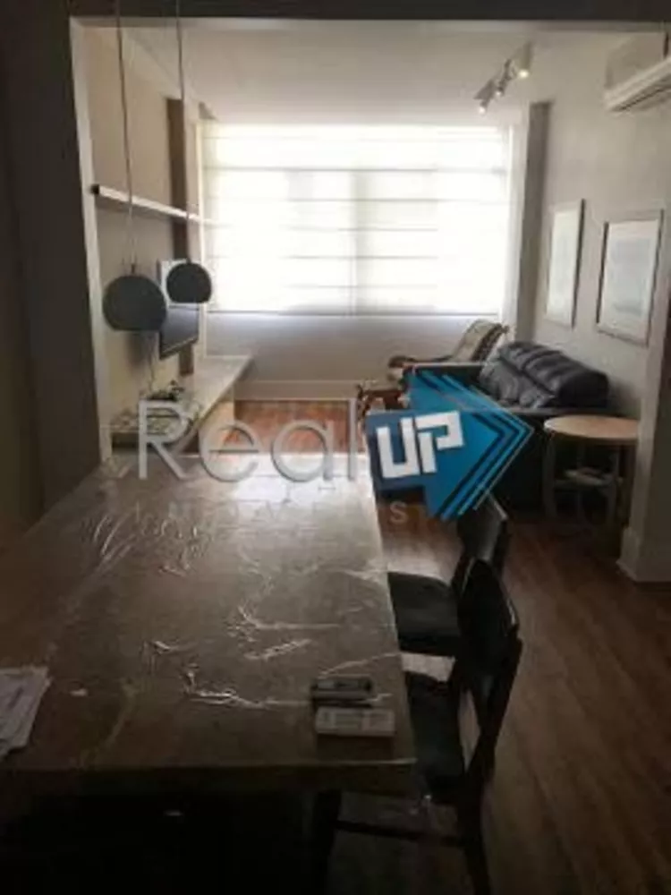 Apartamento à venda com 2 quartos, 82m² - Foto 4