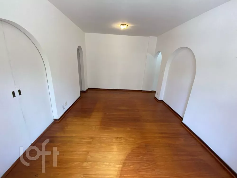 Apartamento à venda com 2 quartos, 65m² - Foto 2