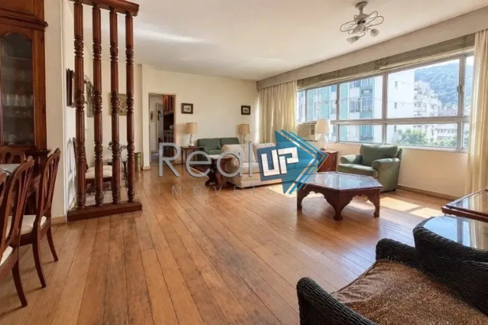 Apartamento, 3 quartos, 130 m² - Foto 1