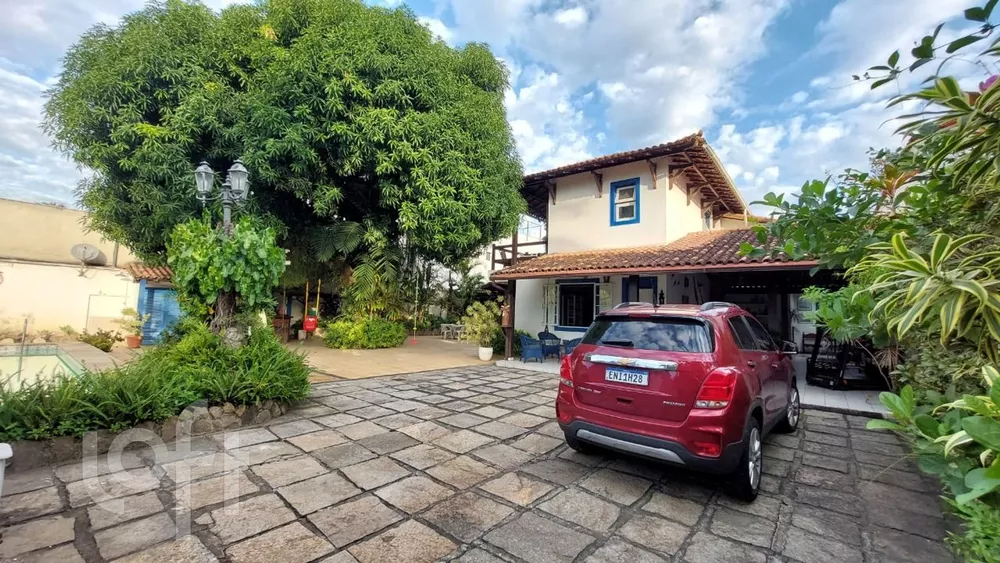 Casa à venda com 5 quartos, 400m² - Foto 4