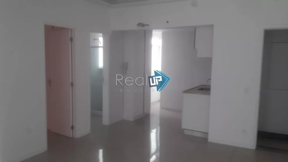 Apartamento à venda com 2 quartos, 69m² - Foto 1