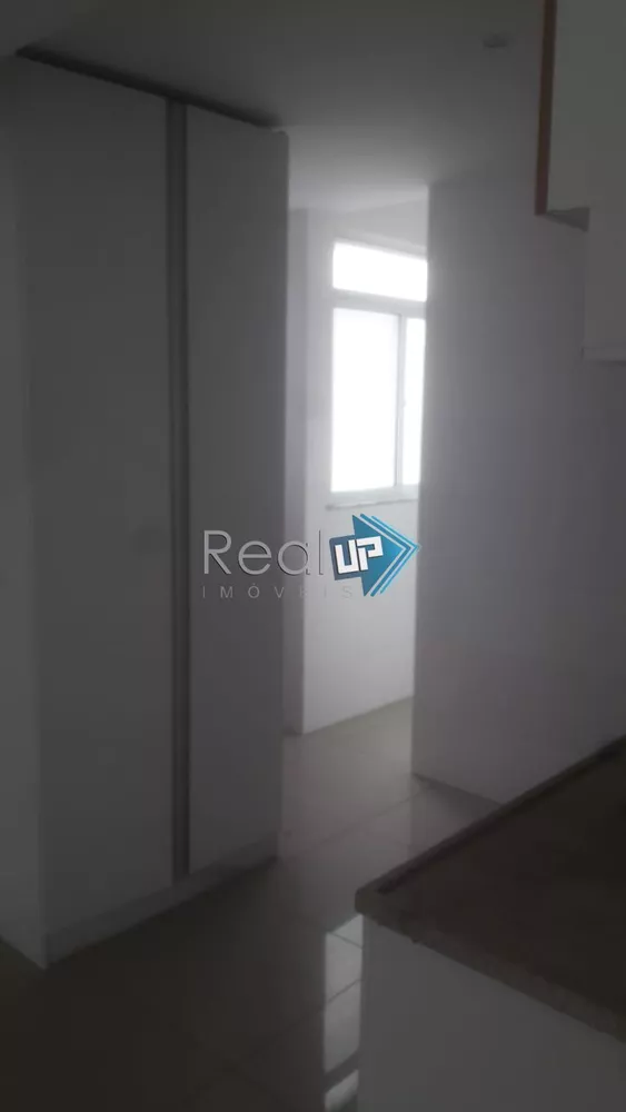 Apartamento à venda com 2 quartos, 69m² - Foto 3