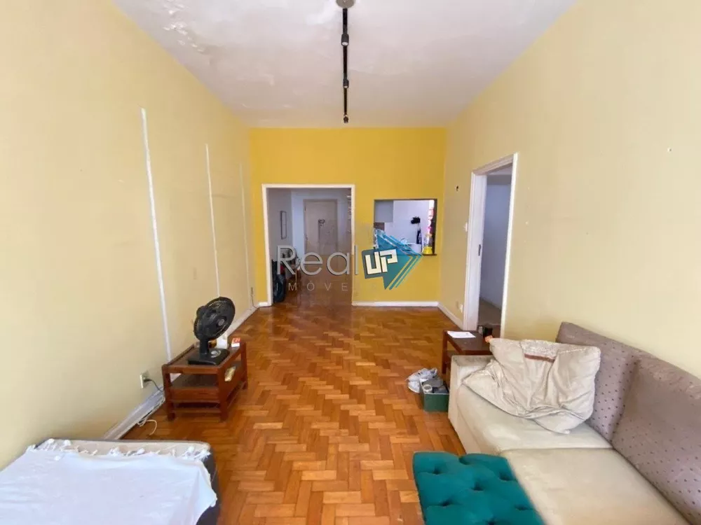 Apartamento à venda com 3 quartos, 126m² - Foto 2