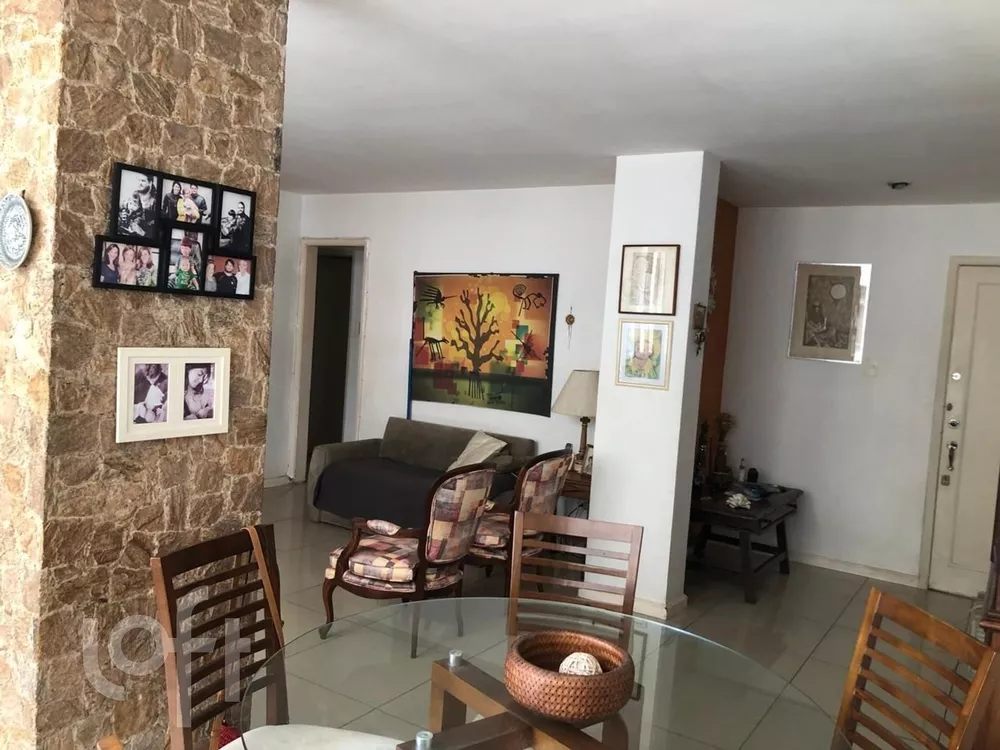 Apartamento à venda com 3 quartos, 115m² - Foto 1