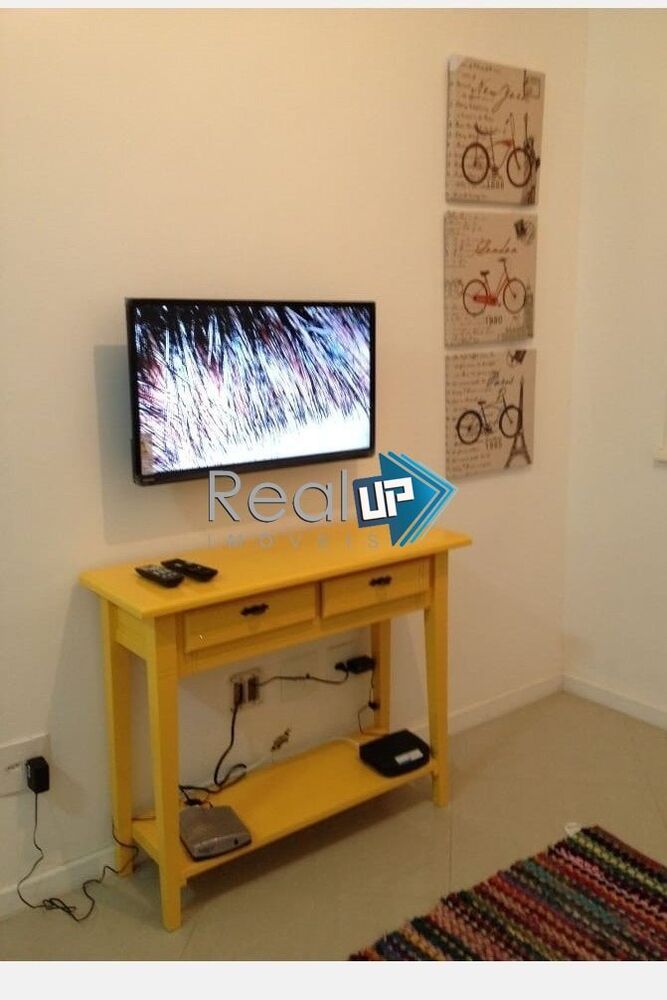 Apartamento à venda com 2 quartos, 67m² - Foto 4