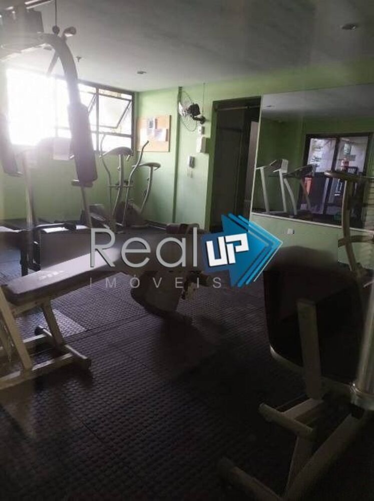 Apartamento à venda com 2 quartos, 64m² - Foto 3