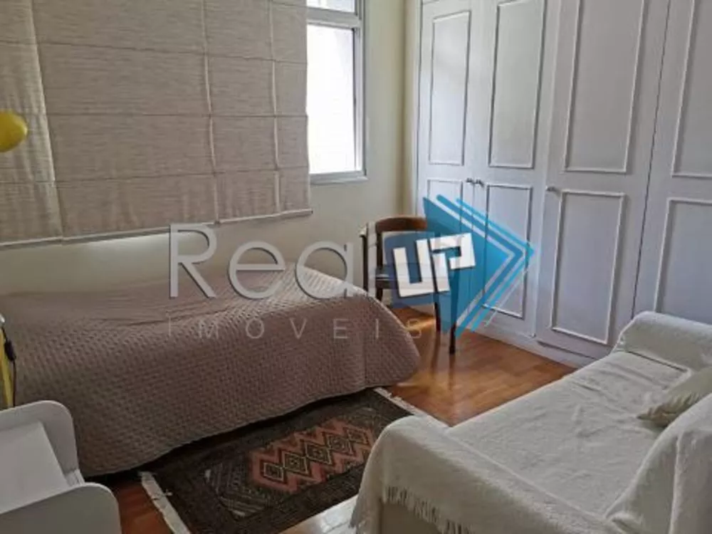 Apartamento à venda com 3 quartos, 155m² - Foto 3