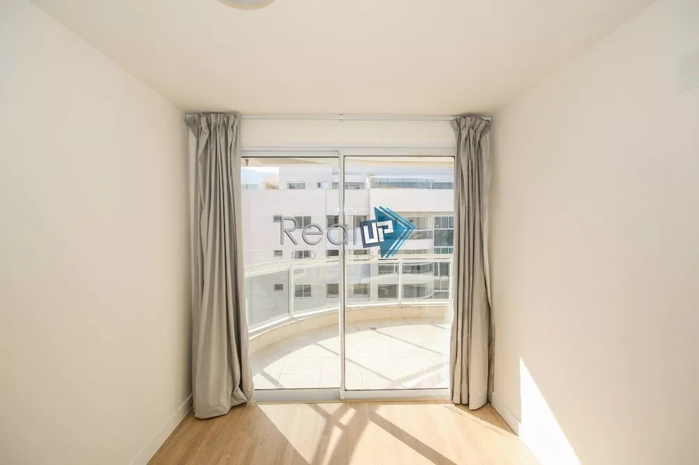 Apartamento à venda com 4 quartos, 250m² - Foto 11