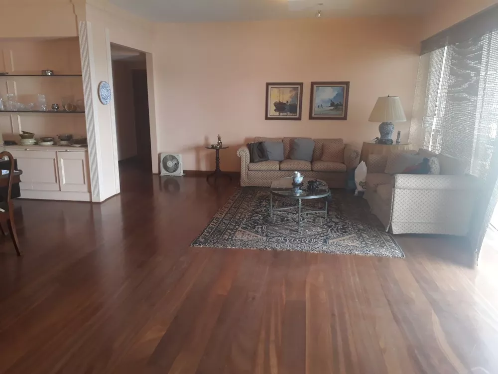 Apartamento à venda com 4 quartos, 225m² - Foto 4