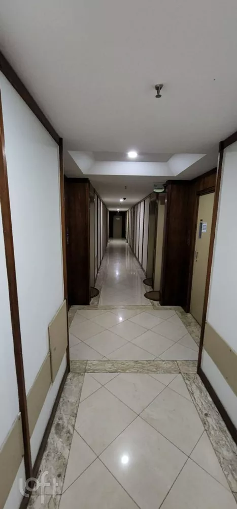 Apartamento à venda com 2 quartos, 67m² - Foto 4