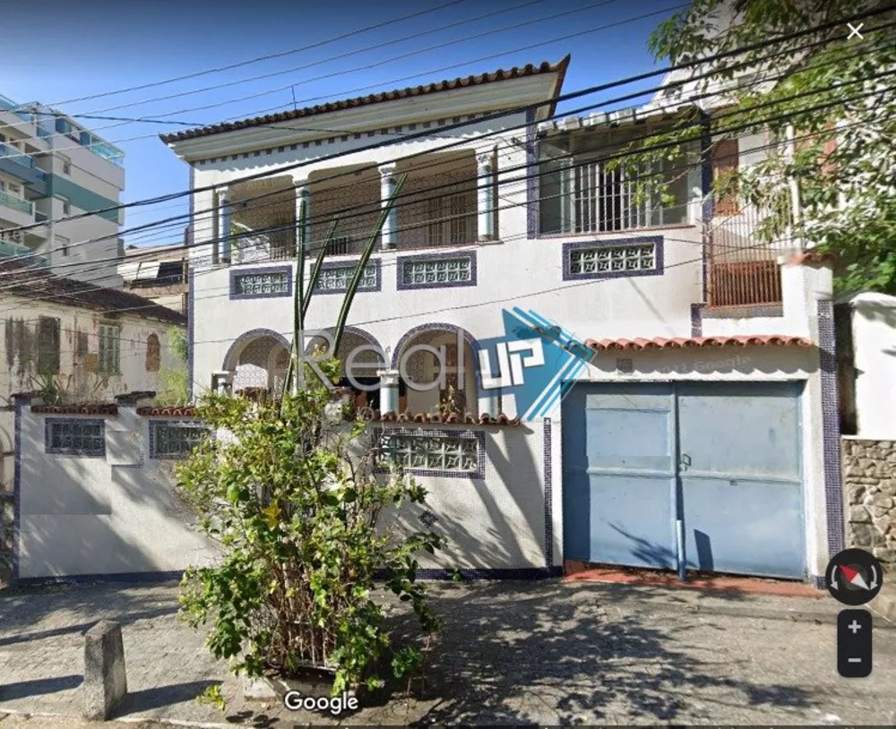 Casa à venda com 10 quartos, 376m² - Foto 1