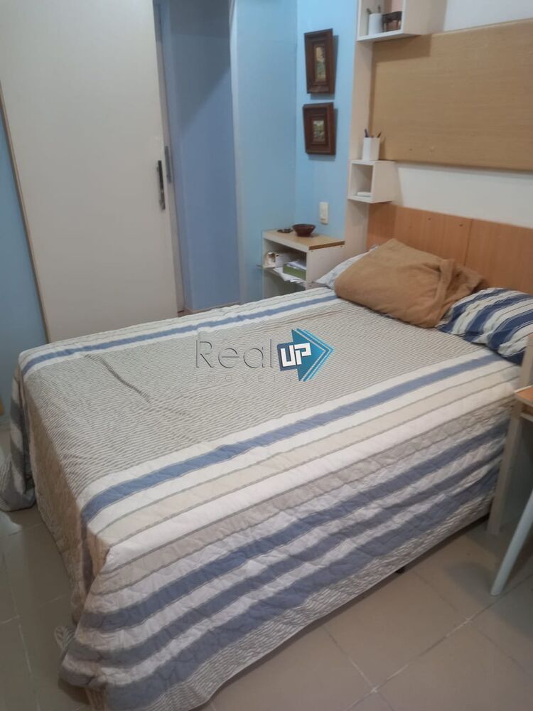 Apartamento à venda com 2 quartos, 60m² - Foto 2