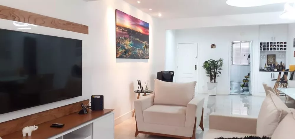 Apartamento à venda com 3 quartos, 150m² - Foto 3