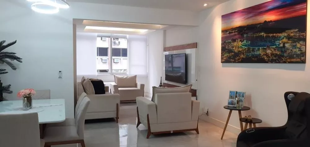 Apartamento à venda com 3 quartos, 150m² - Foto 1