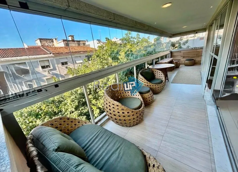 Apartamento, 3 quartos, 138 m² - Foto 1