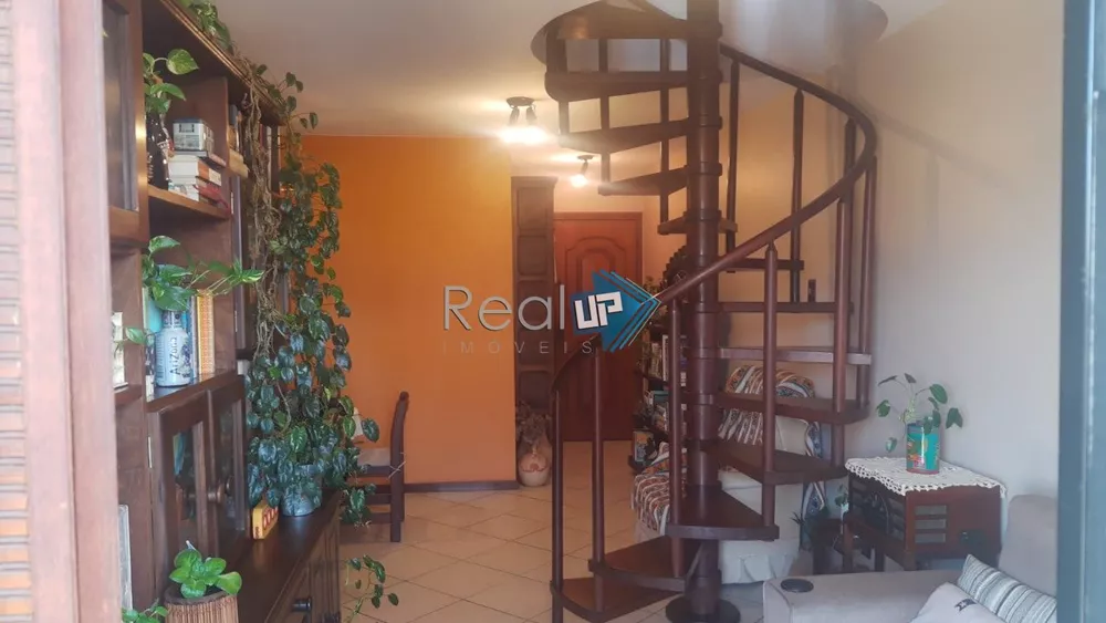 Apartamento à venda com 3 quartos, 204m² - Foto 6