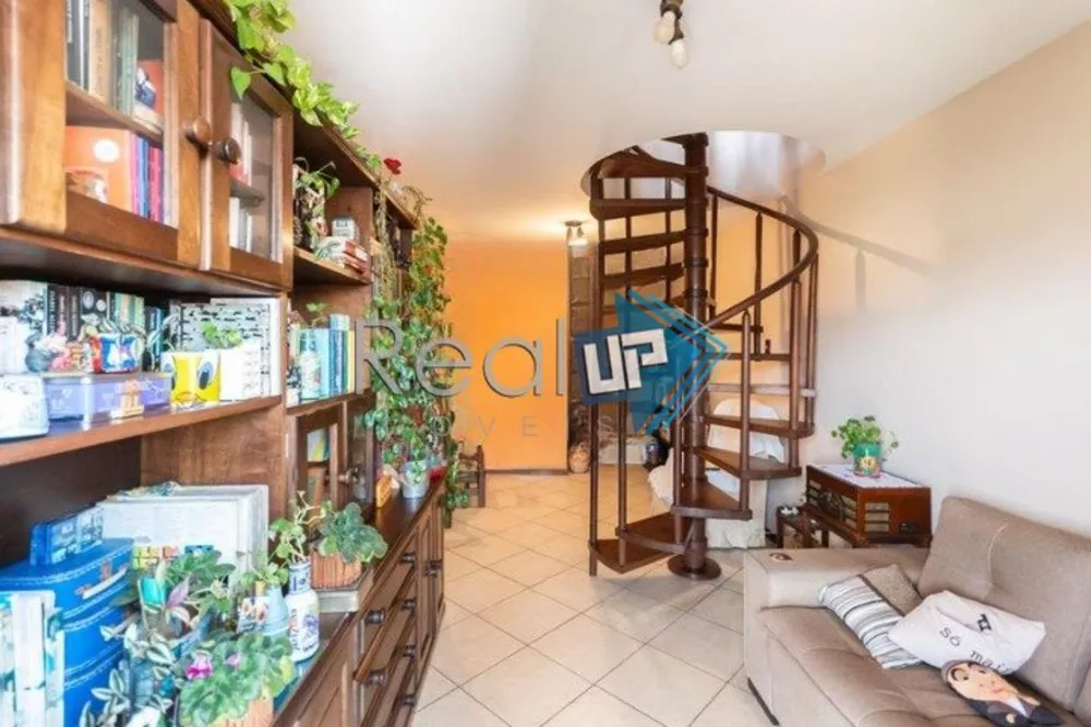 Apartamento à venda com 3 quartos, 204m² - Foto 3