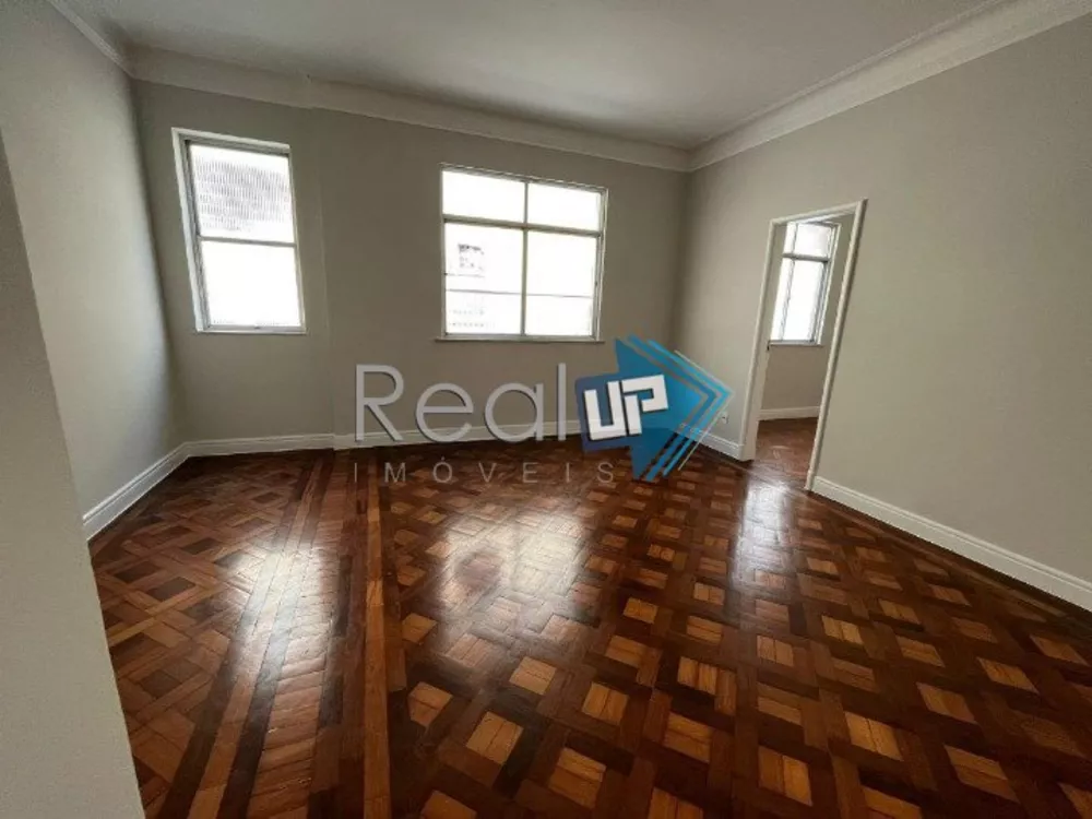 Apartamento à venda com 3 quartos, 72m² - Foto 1