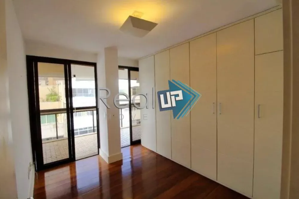 Apartamento, 3 quartos, 241 m² - Foto 32