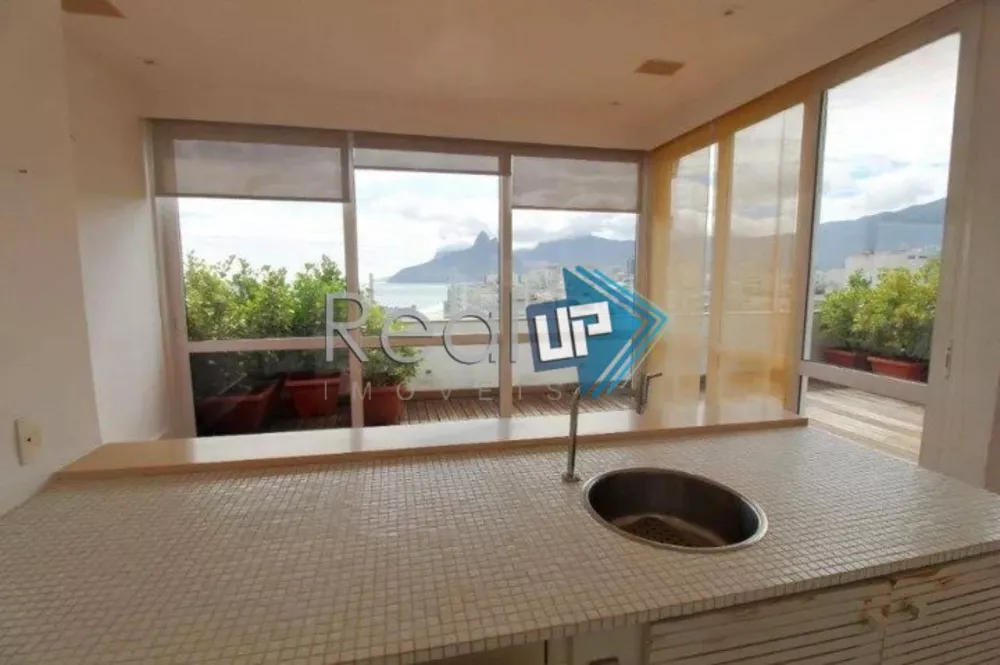Apartamento, 3 quartos, 241 m² - Foto 4