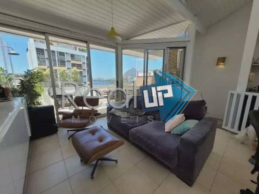 Apartamento à venda com 3 quartos, 162m² - Foto 3