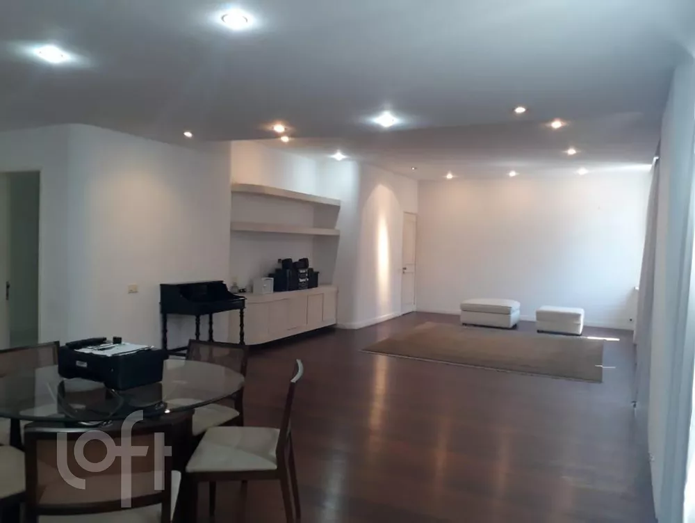 Apartamento à venda com 4 quartos, 400m² - Foto 2