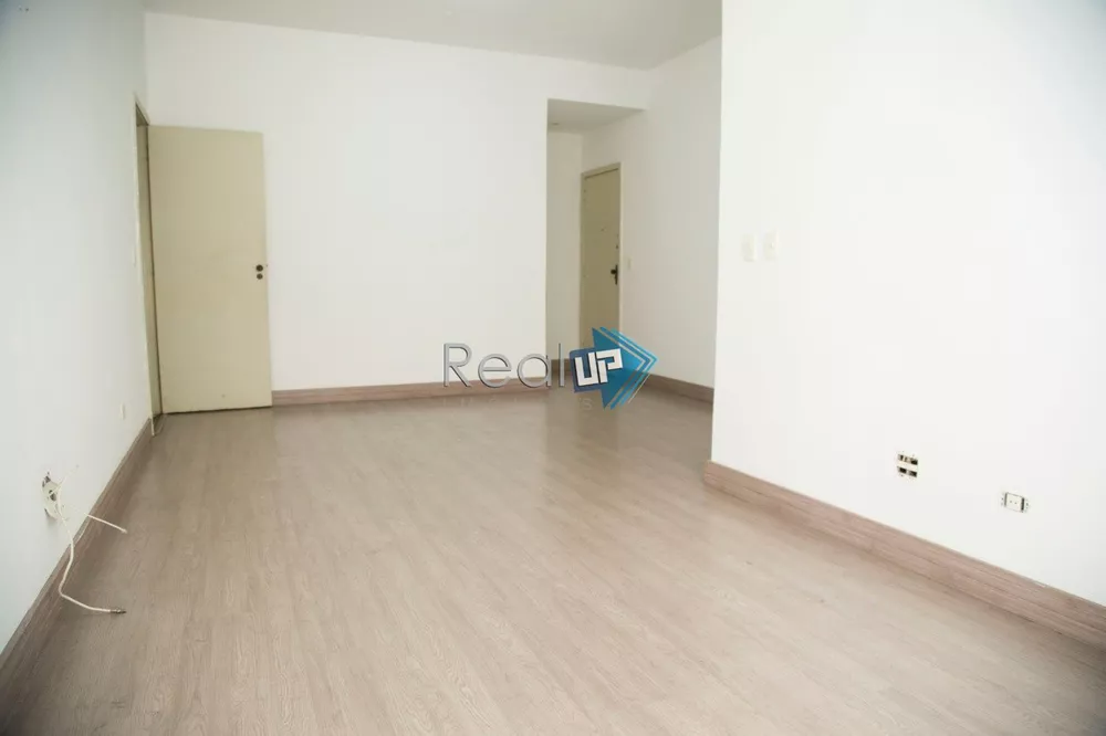 Apartamento à venda com 3 quartos, 111m² - Foto 3