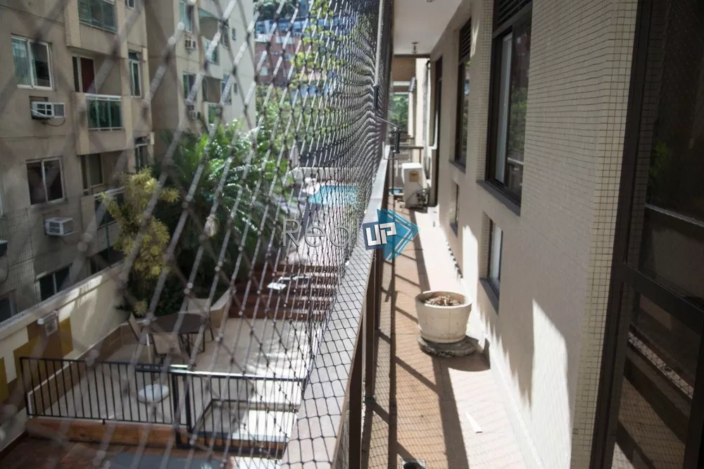 Apartamento à venda com 3 quartos, 111m² - Foto 1