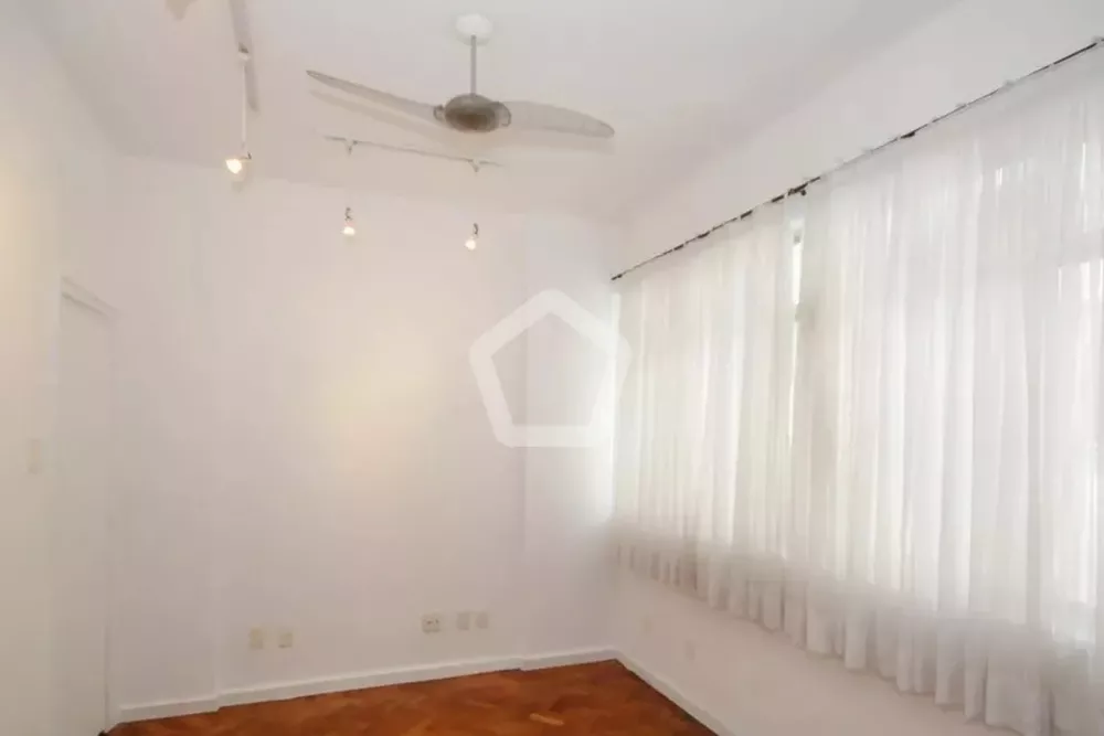 Apartamento à venda com 3 quartos, 98m² - Foto 4