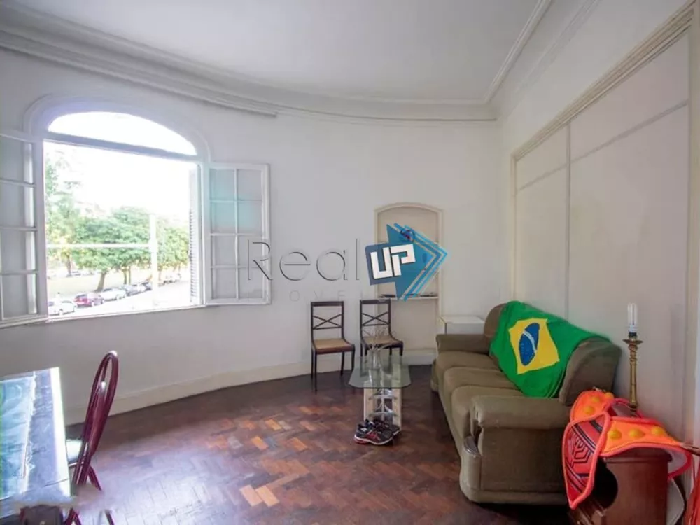 Apartamento à venda com 4 quartos, 184m² - Foto 1