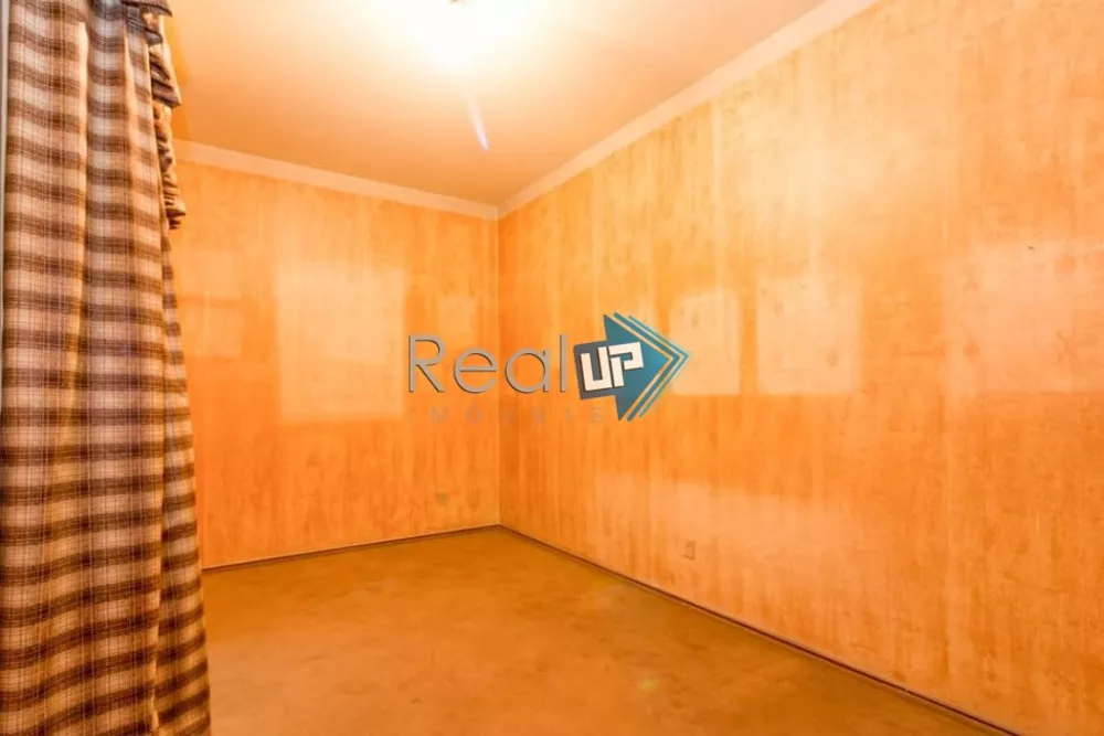 Apartamento à venda com 4 quartos, 212m² - Foto 4