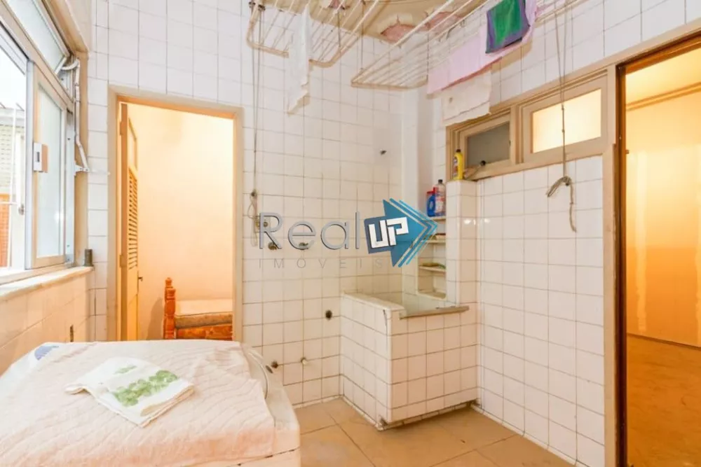 Apartamento à venda com 4 quartos, 212m² - Foto 8