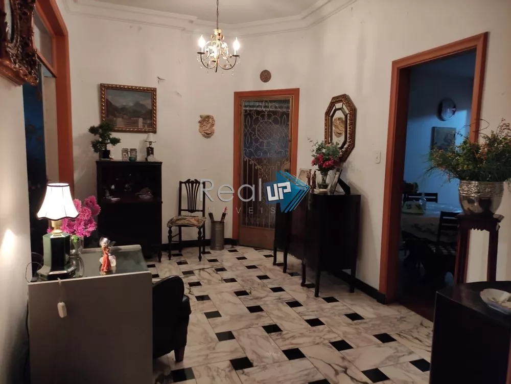 Apartamento à venda com 4 quartos, 180m² - Foto 15