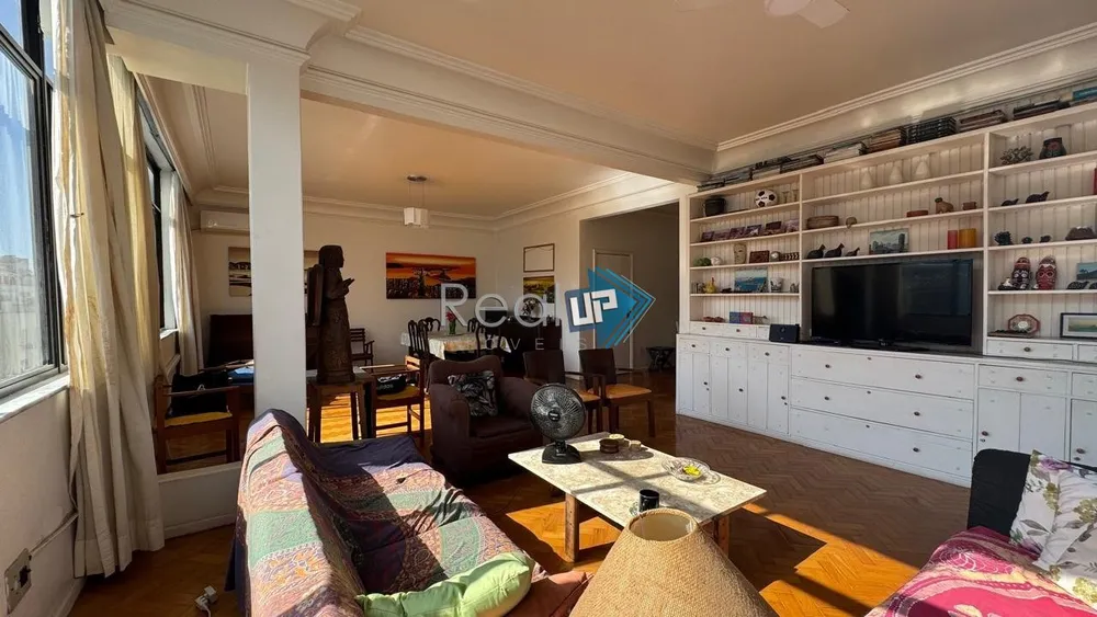 Apartamento, 3 quartos, 215 m² - Foto 1