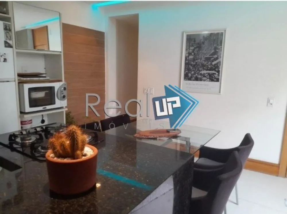 Apartamento à venda com 2 quartos, 84m² - Foto 2