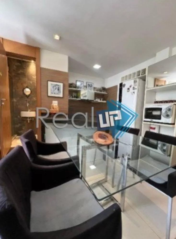 Apartamento à venda com 2 quartos, 84m² - Foto 3