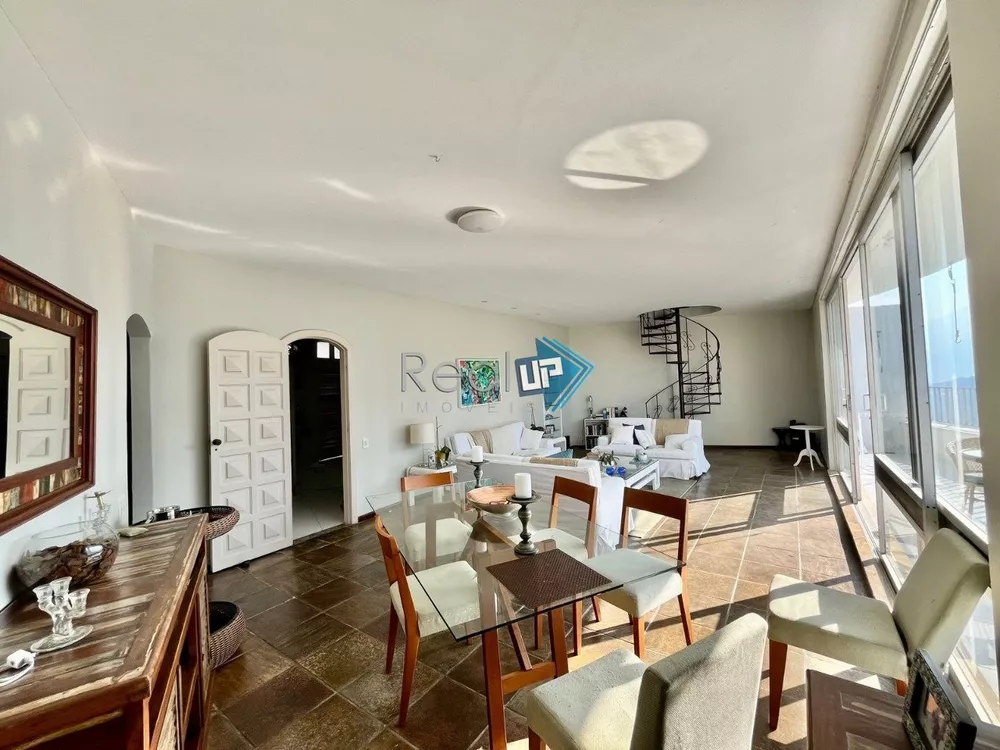 Apartamento à venda com 3 quartos, 333m² - Foto 4