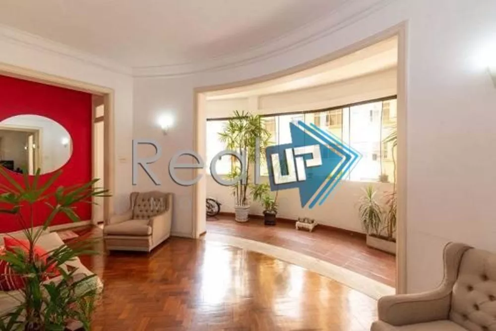 Apartamento à venda com 4 quartos, 225m² - Foto 1