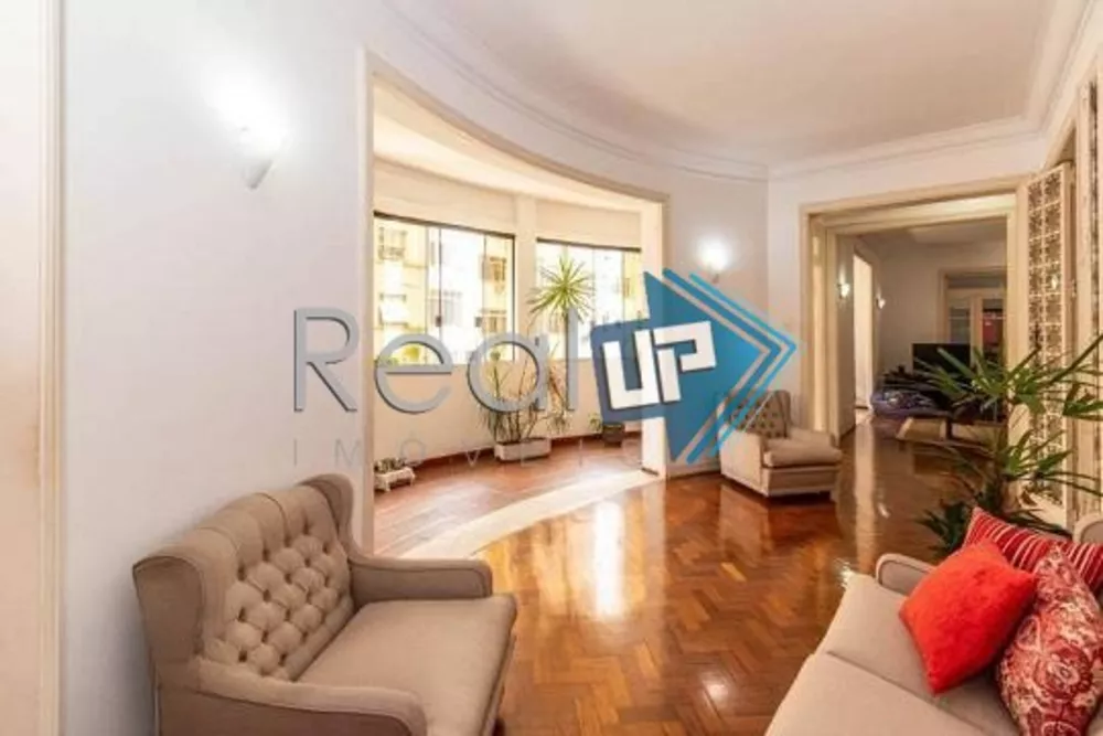 Apartamento à venda com 4 quartos, 225m² - Foto 2