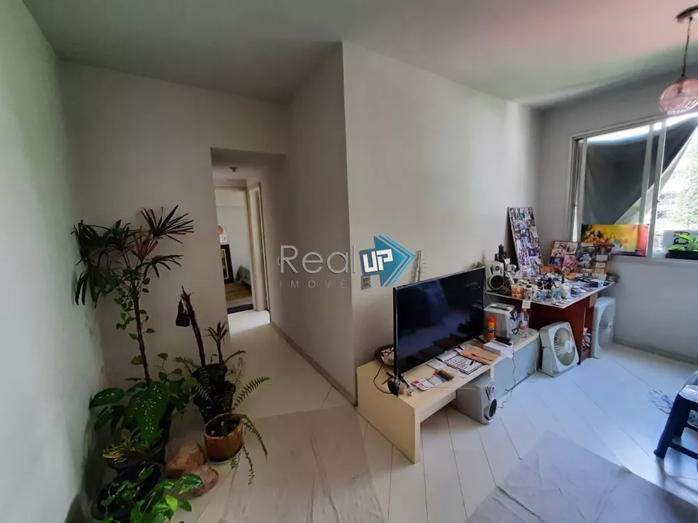 Apartamento à venda com 2 quartos, 73m² - Foto 1