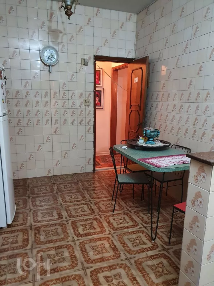 Apartamento à venda com 3 quartos, 135m² - Foto 5