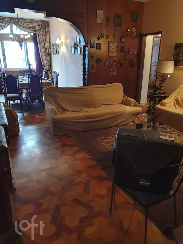 Apartamento à venda com 3 quartos, 135m² - Foto 1