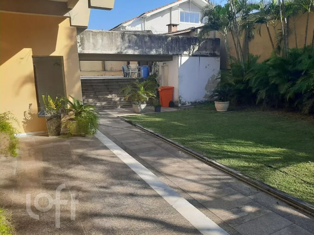 Casa à venda com 5 quartos, 1000m² - Foto 2