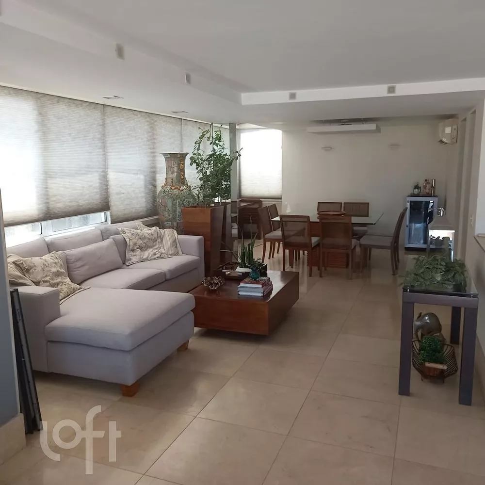 Apartamento à venda com 3 quartos, 269m² - Foto 1