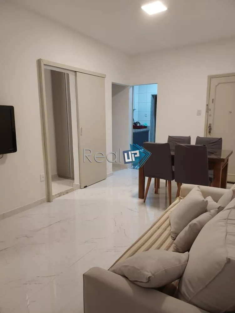 Apartamento à venda com 2 quartos, 62m² - Foto 1