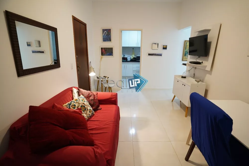 Apartamento à venda com 2 quartos, 62m² - Foto 2