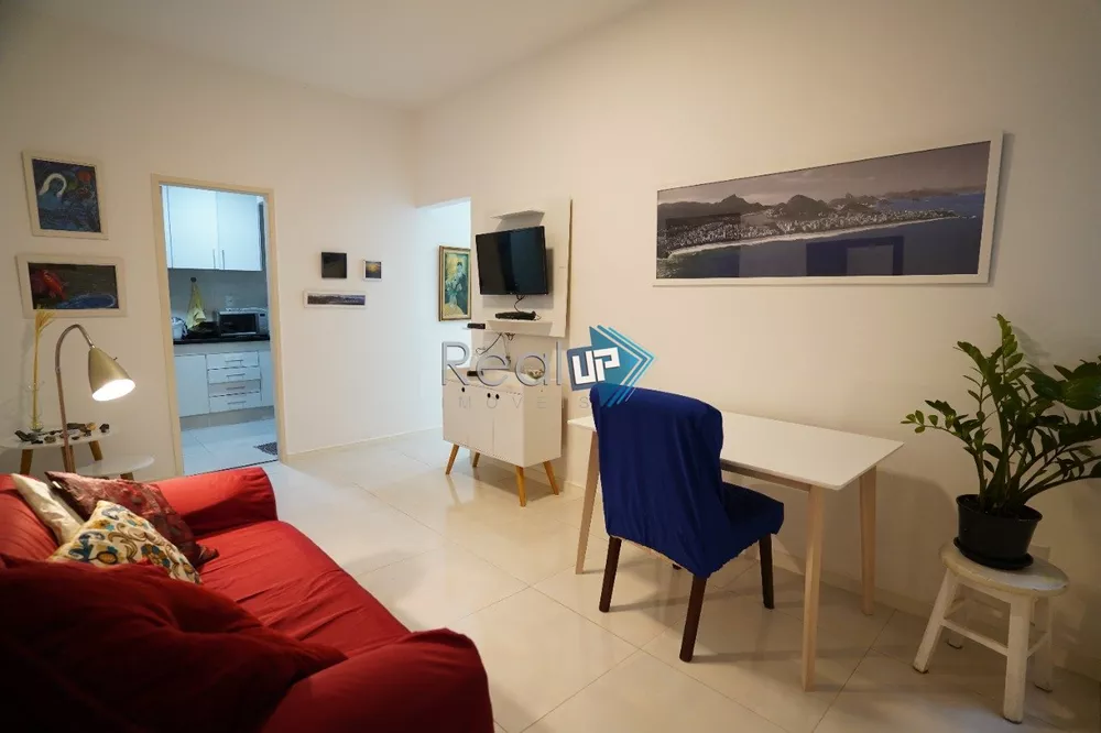 Apartamento à venda com 2 quartos, 62m² - Foto 3