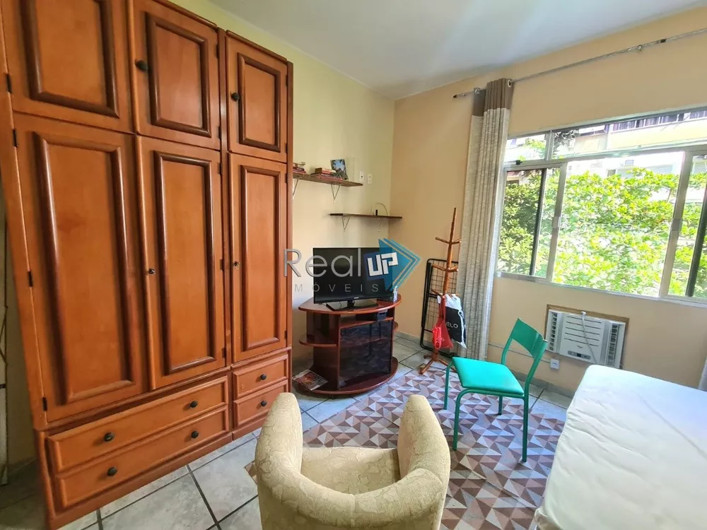 Apartamento à venda com 1 quarto, 33m² - Foto 12