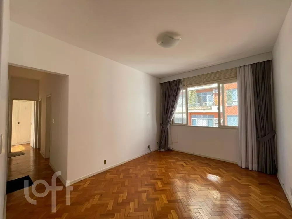 Apartamento à venda com 3 quartos, 74m² - Foto 1