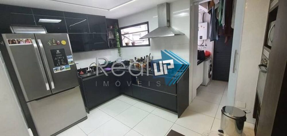 Apartamento à venda com 3 quartos, 130m² - Foto 13
